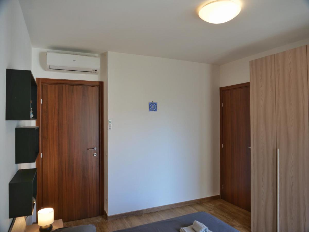 Wind Rose House - Bicamere, Parcheggio Fronte Mare Apartment Grado
