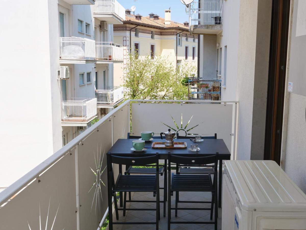 Wind Rose House - Bicamere, Parcheggio Fronte Mare Apartment *
